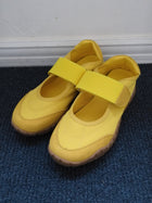 Belt Fit Shoes yellow