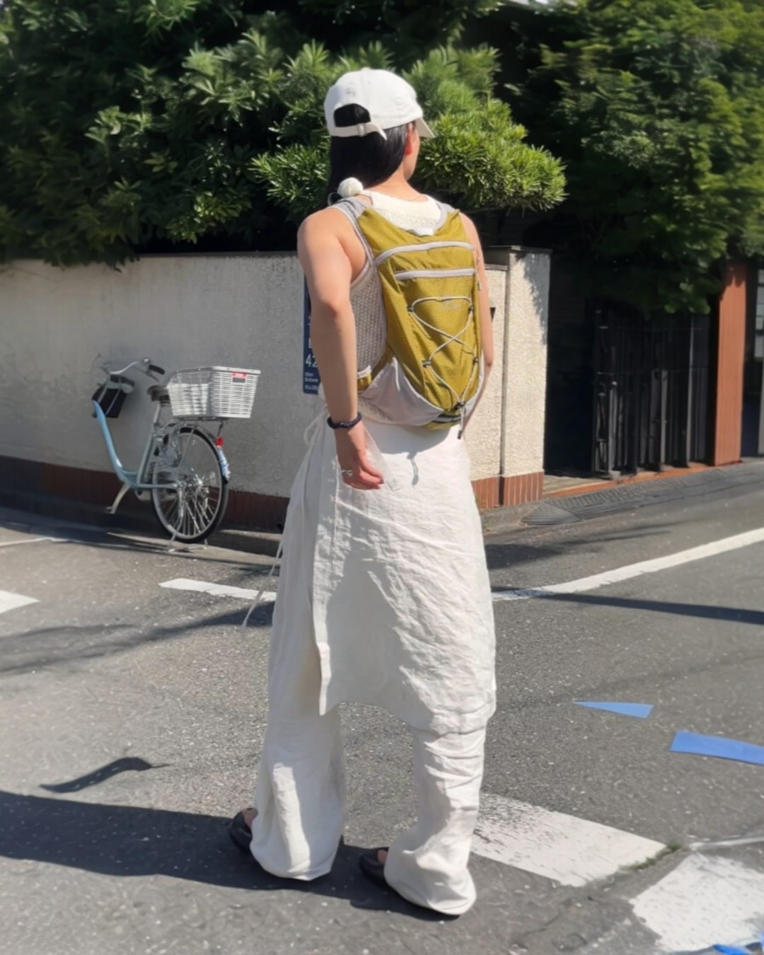 runner active vest yellow