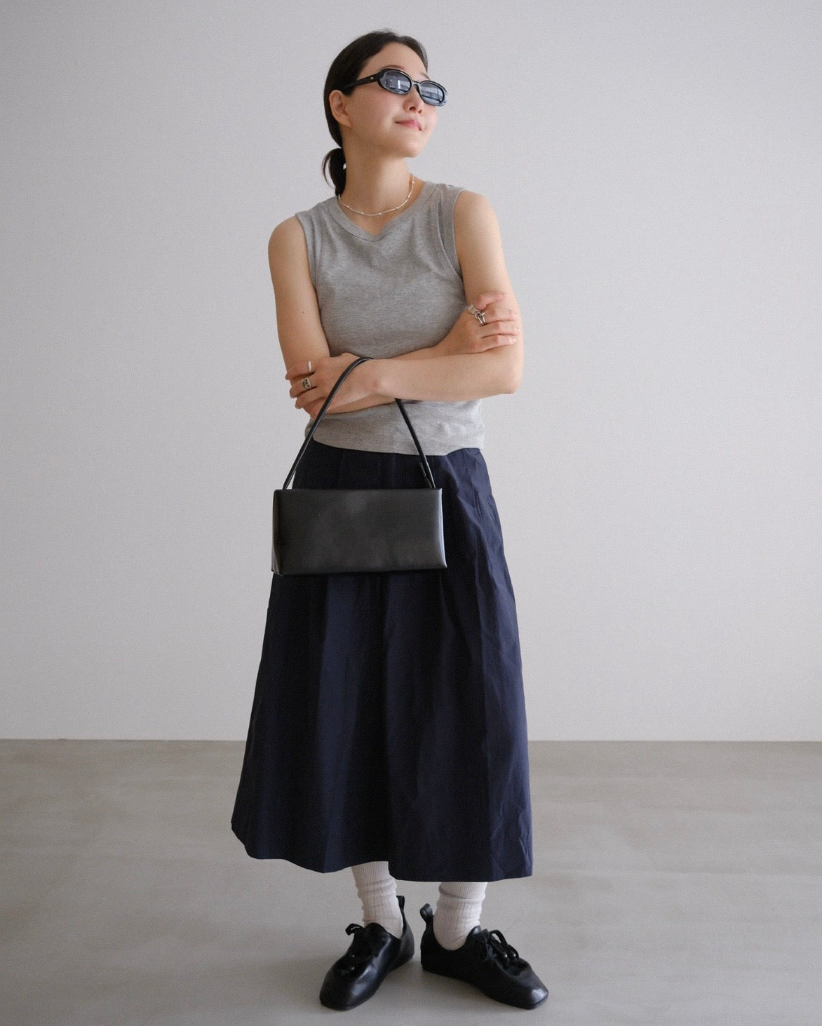 slim leather handle bag black