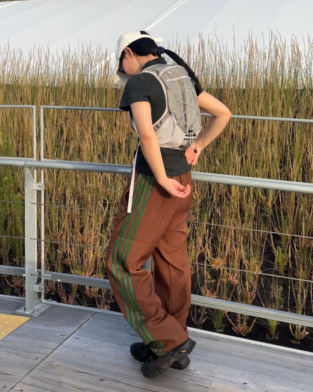 runner active vest gray