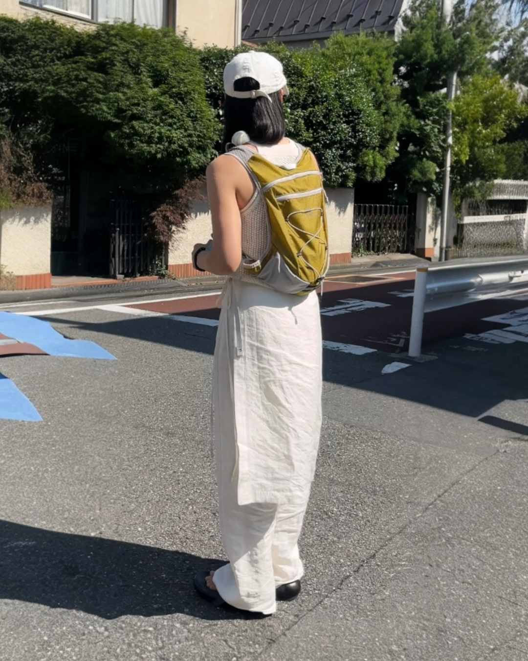 runner active vest yellow