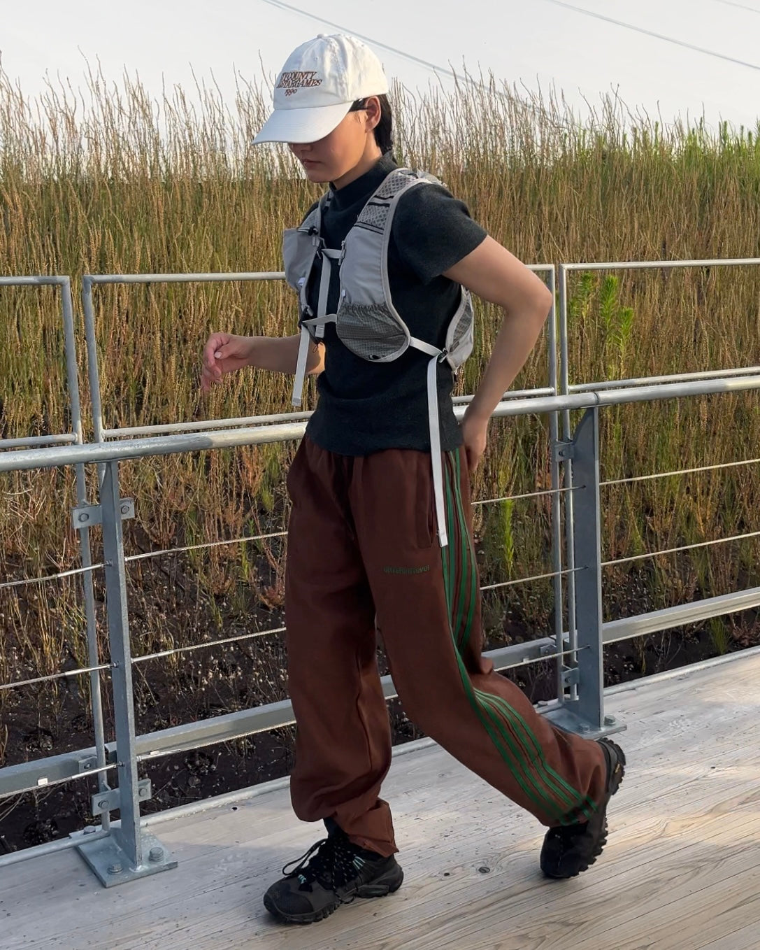 runner active vest gray