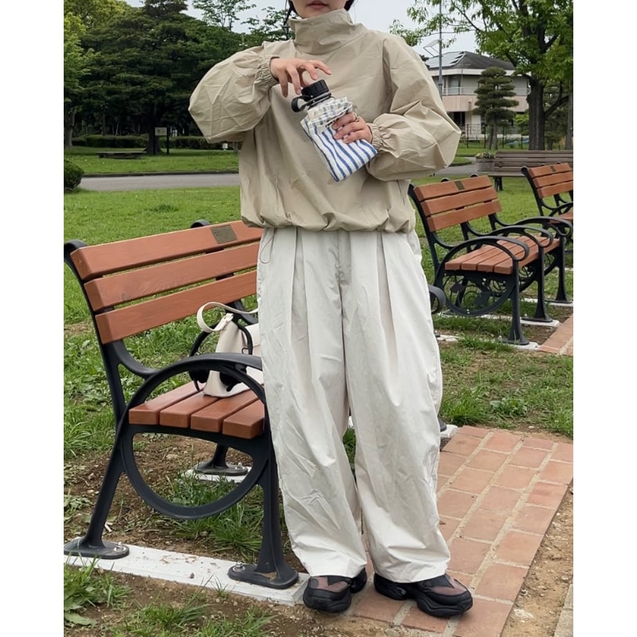 nylon wide 2tuck pants ecru - A.subjjject