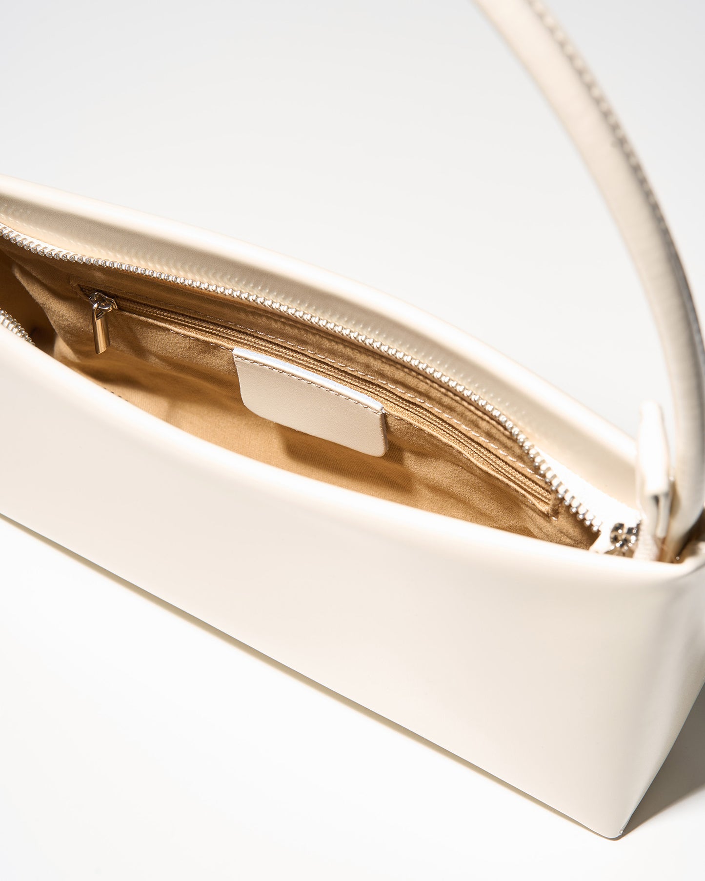 [8/27new]slim leather handle bag white
