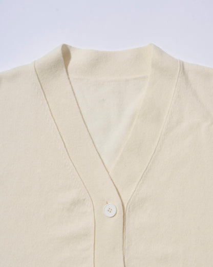 Pure Wool Relax Cardigan white