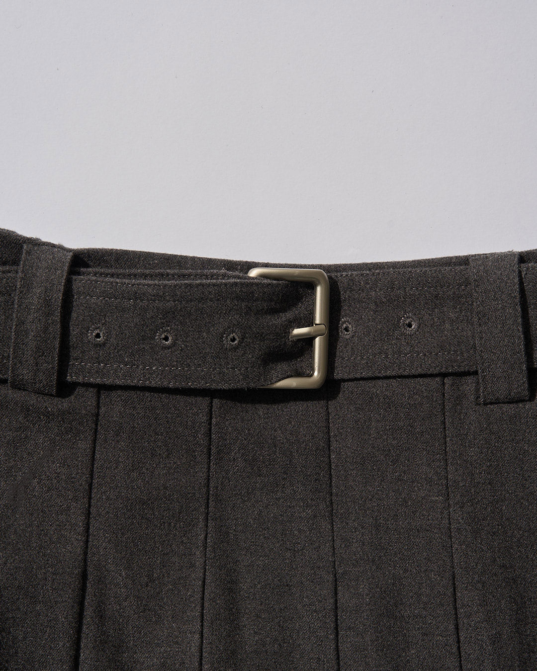 Belted Classic Pleats Skirt Gray