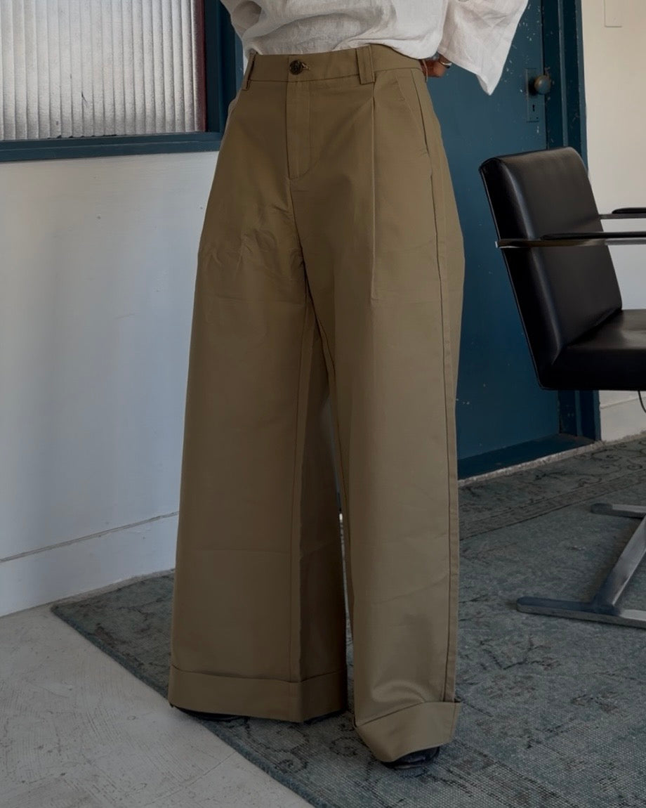 Cotton Tuck Wide Pants