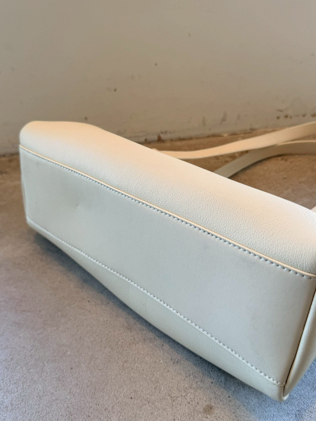 Cow Leather Soft Cube Leather Bag white