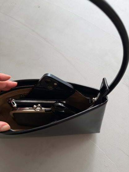 [8/27new]slim leather handle bag black