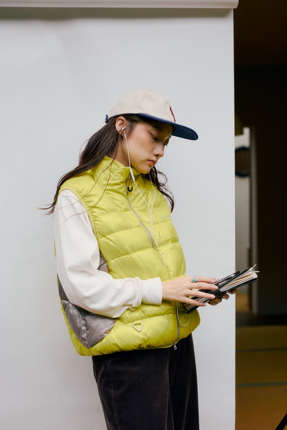 [10/22new] glossy padded vest YW