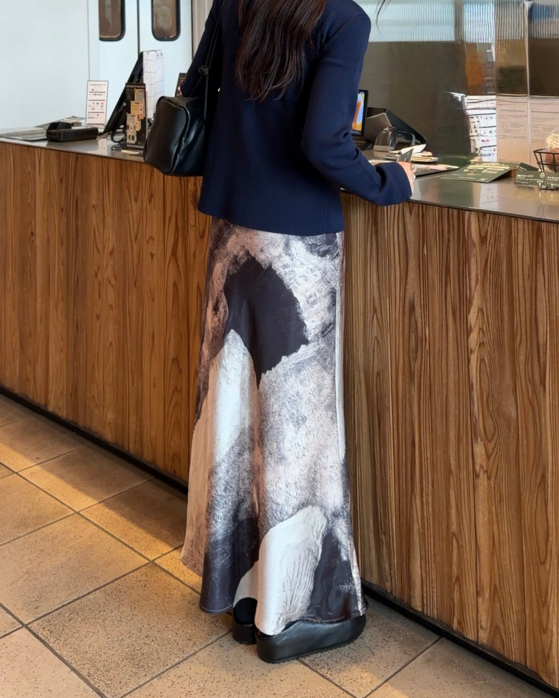 [9/24new] ink wash skirt BK 10月初旬〜中旬入荷