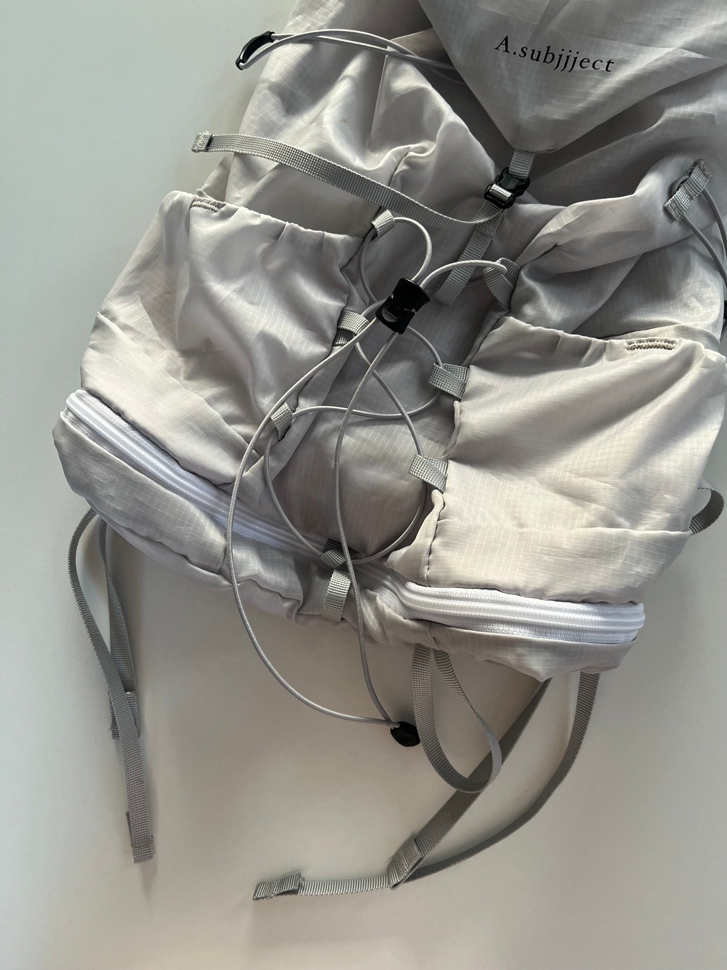 [6/4 new]Packable Trek Backpack 
white 7月下旬納品