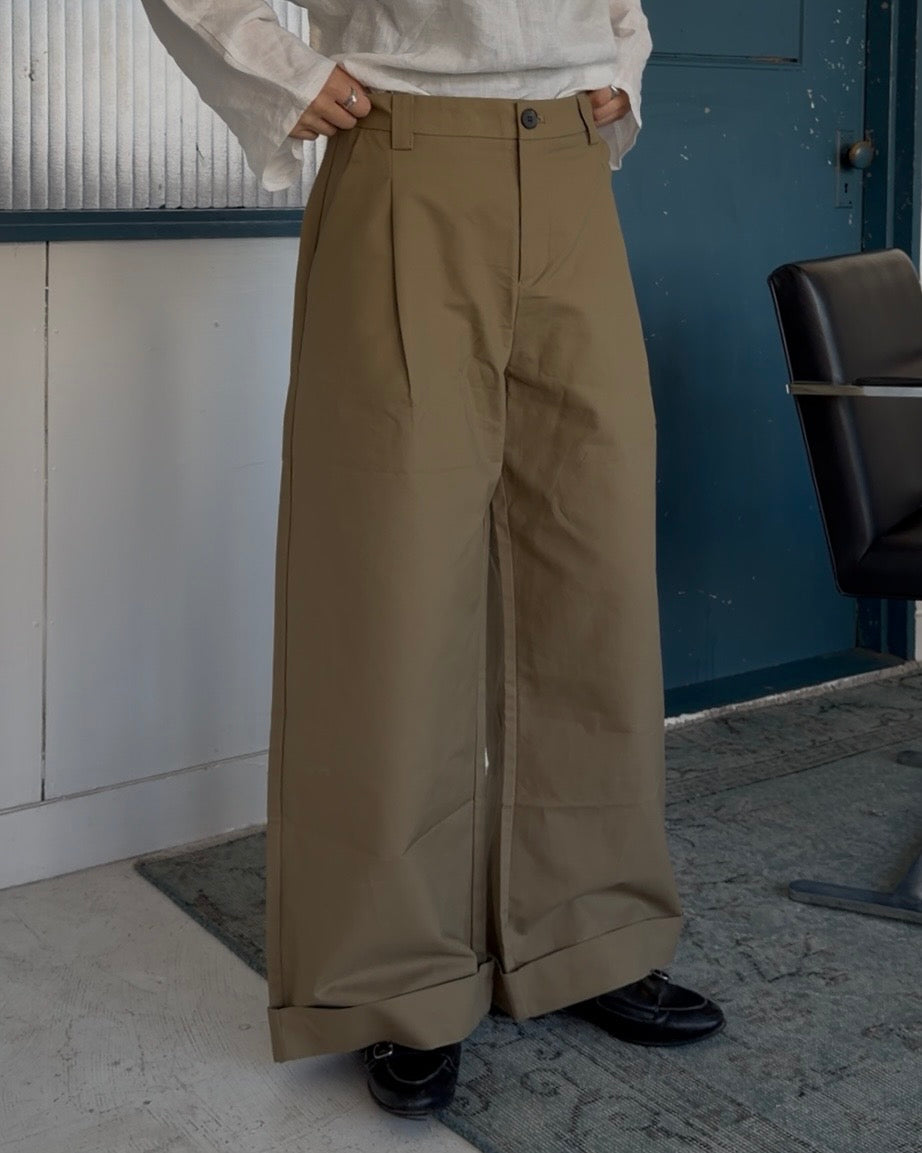 Cotton Tuck Wide Pants