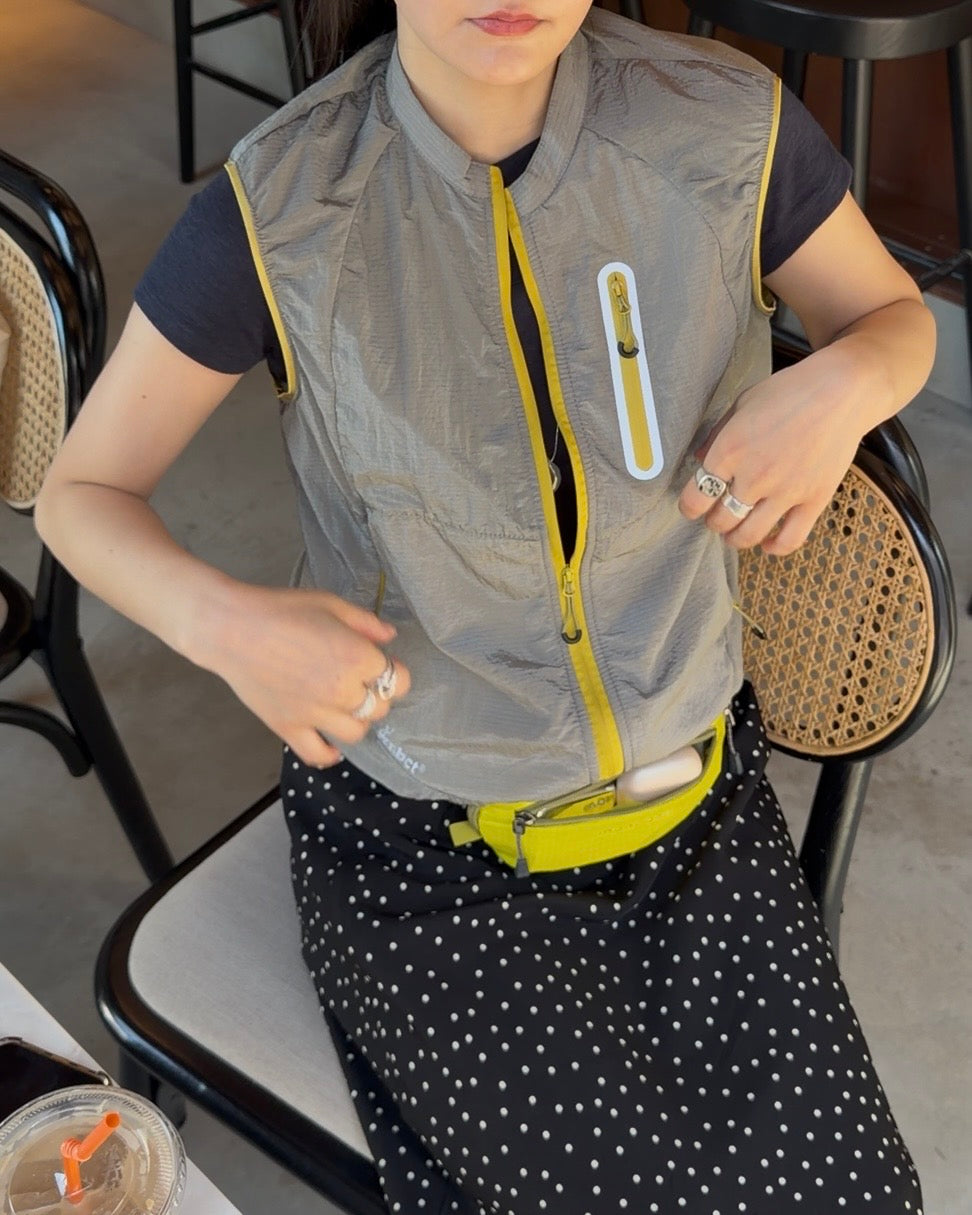 [6/18 new]Tech Light Zip Vest gray