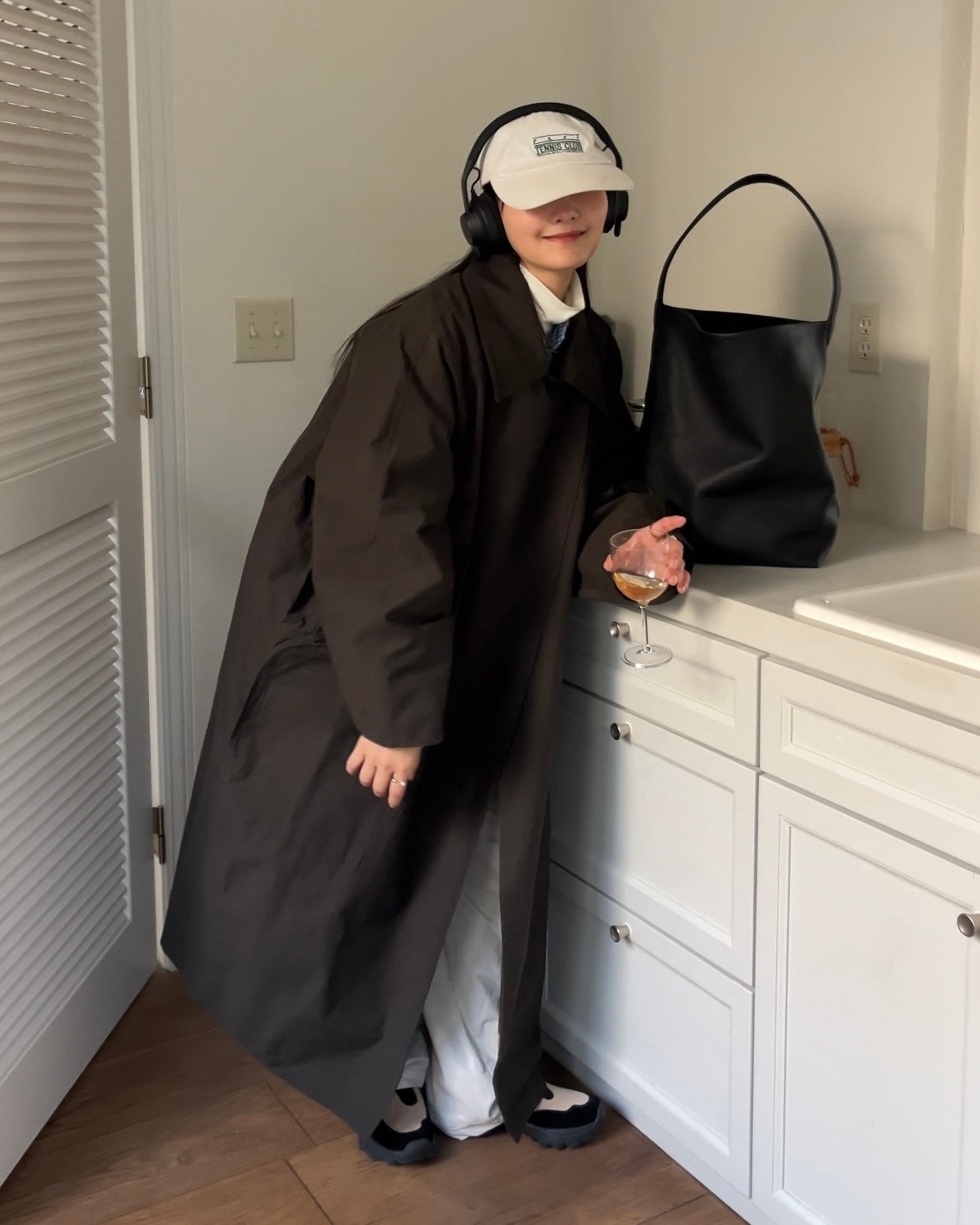 [再入荷調整中] Curve Leather Bucket Bag