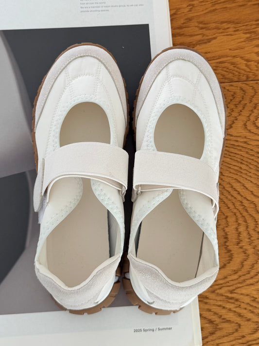 ［6/11new］Belt Fit Shoes white