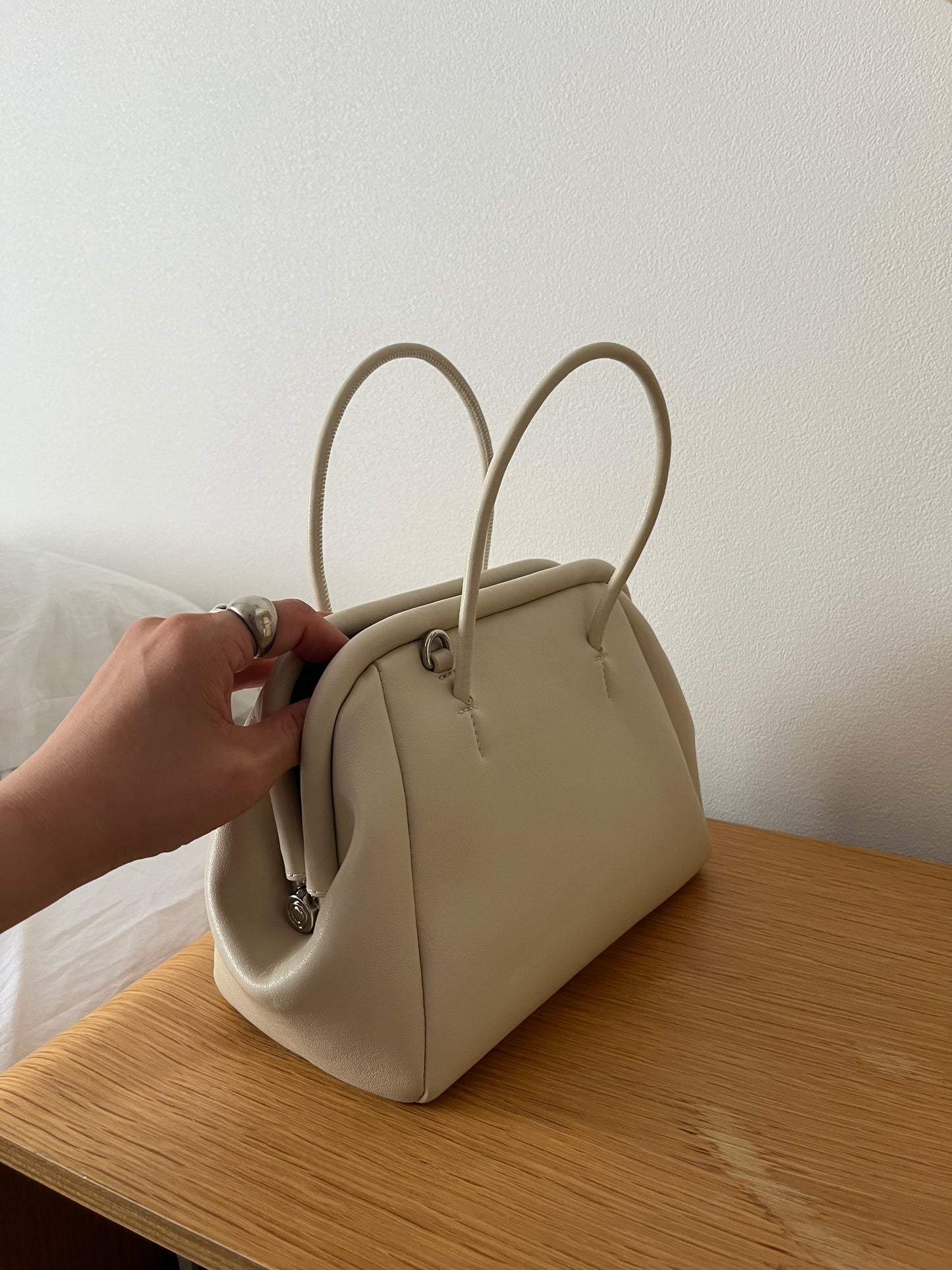 [9/14restock][予約]minimal Leather 2way Bag ivory 9月下旬～10月初旬入荷