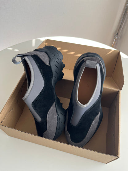 [12/18 new] Earthform Slip-on Gray