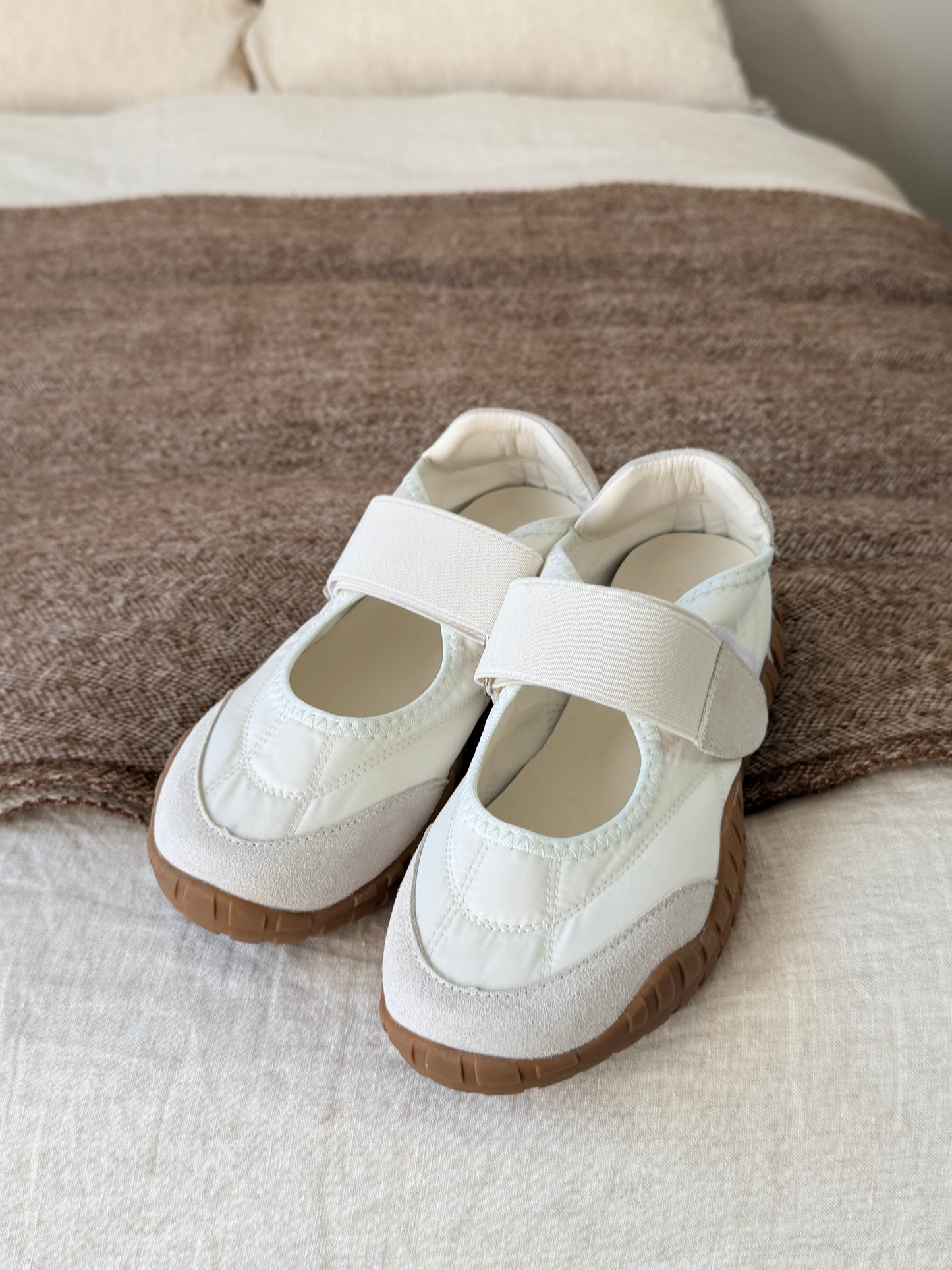 ［6/11new］Belt Fit Shoes white