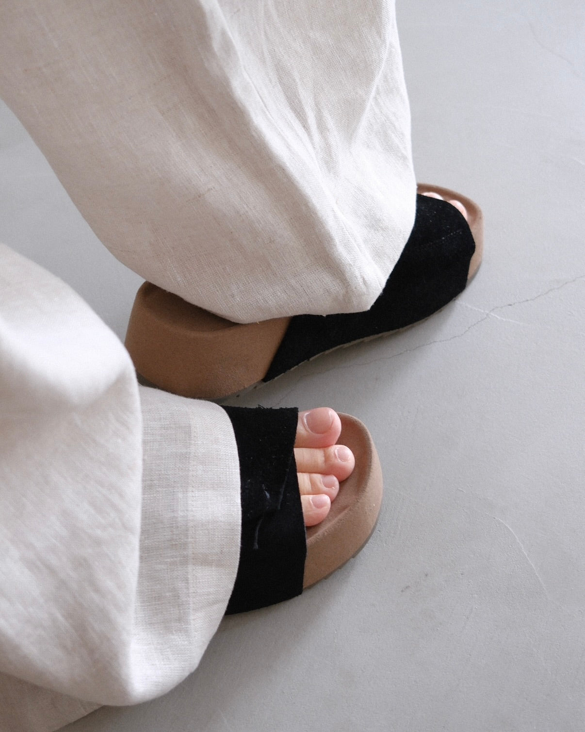 ［8/13new］Suede Leather sandal