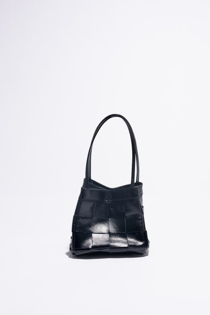 [9/17new] grid leather bag 10月中旬～下旬入荷
