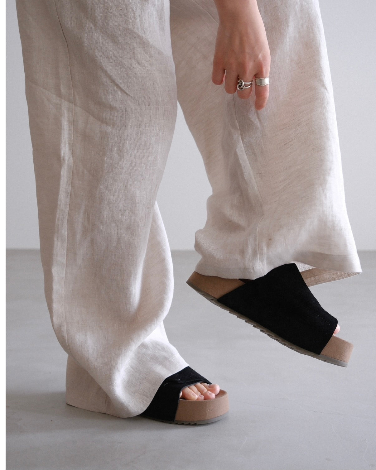［8/13new］Suede Leather sandal