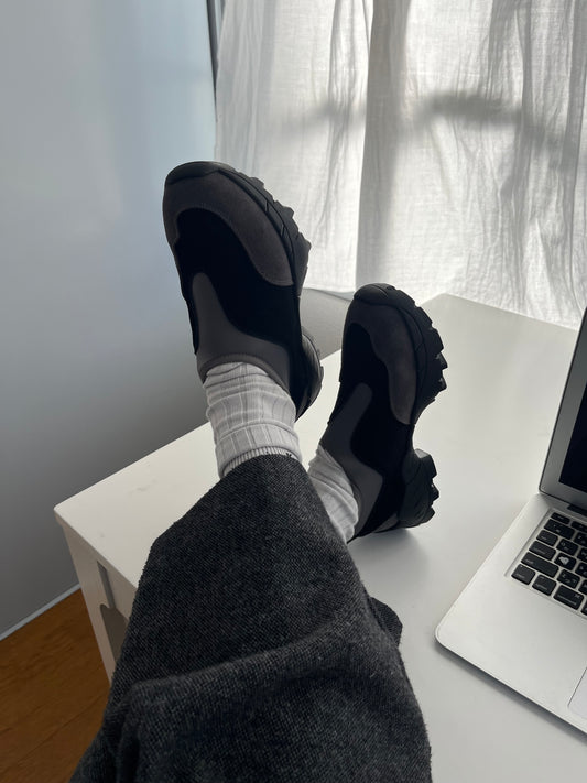 [12/18 new] Earthform Slip-on Gray