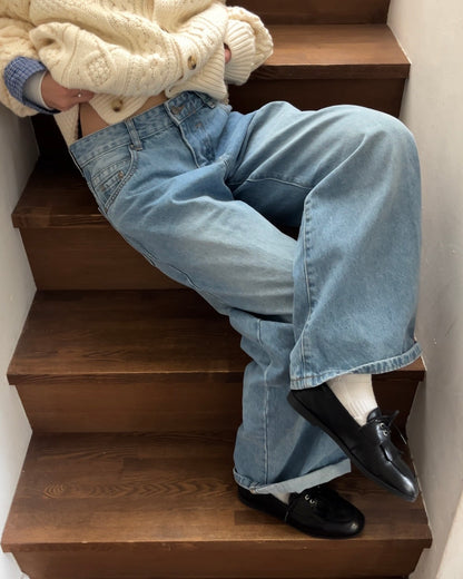 Calm Wash Wide Jeans