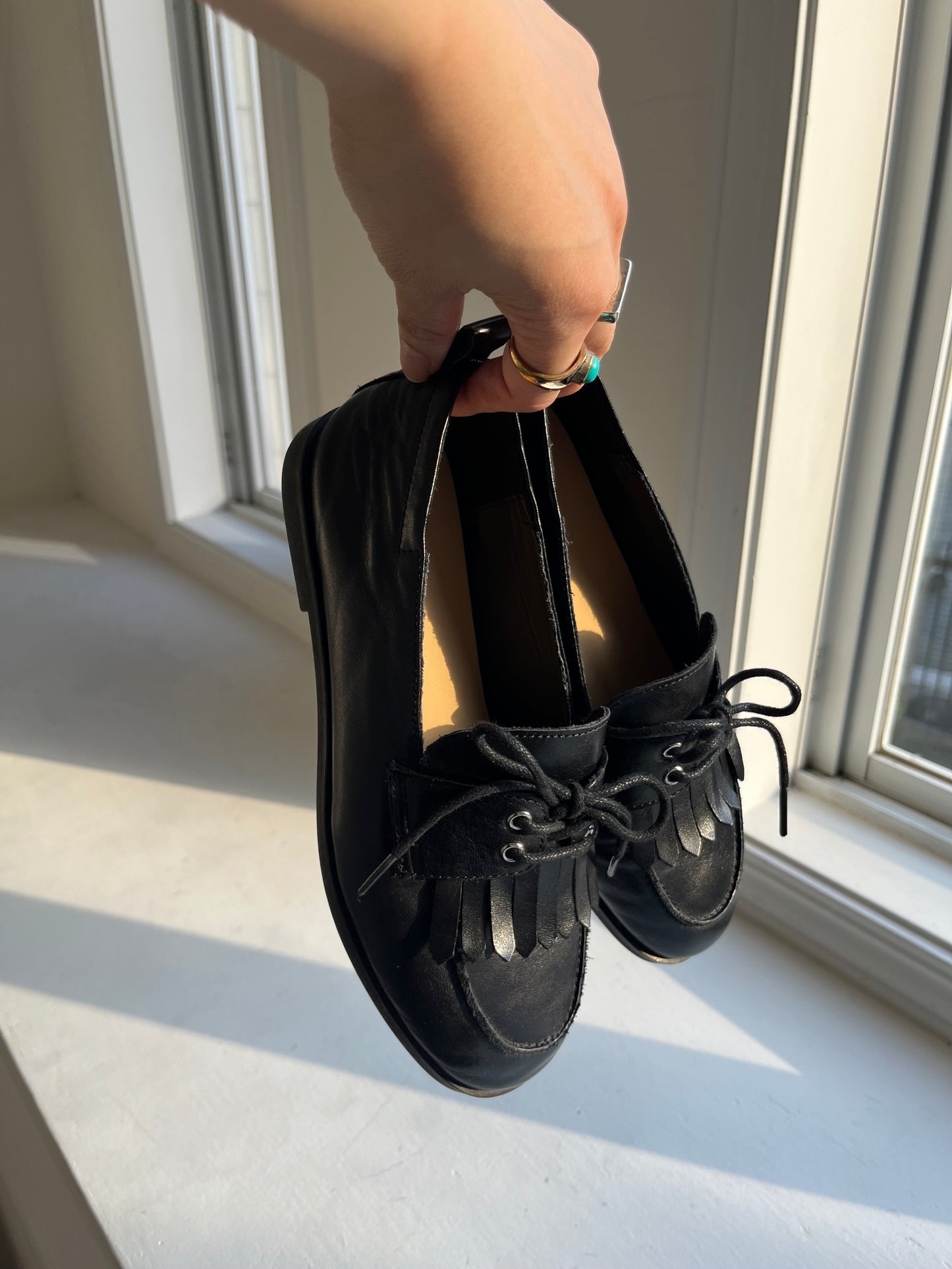 Curve Fit Fringe Loafer