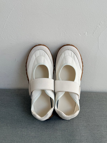 ［6/11new］Belt Fit Shoes white