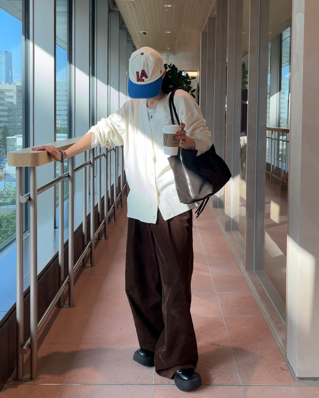 Pure Wool Relax Cardigan white