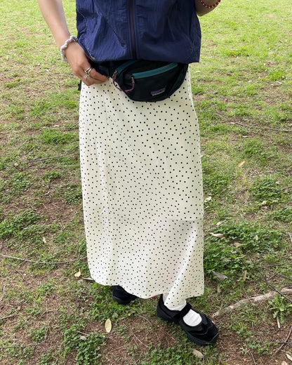 [6/18new]Fluid Dot Skirt white