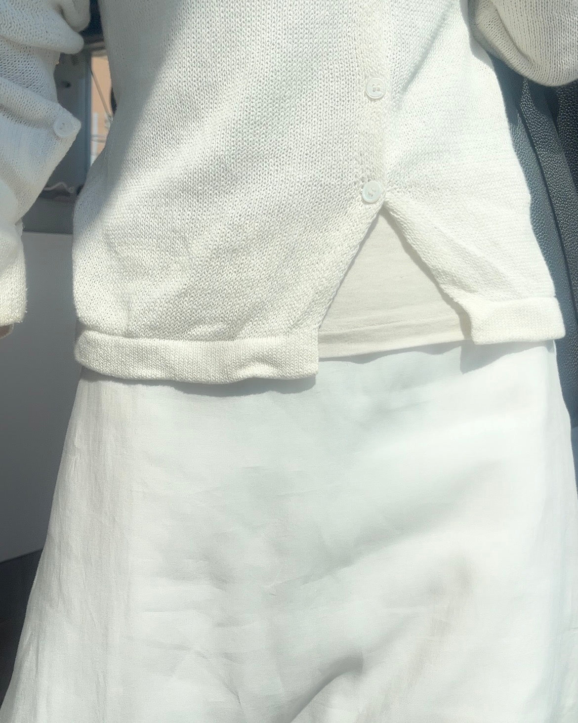 Loose Frame Cardigan white
