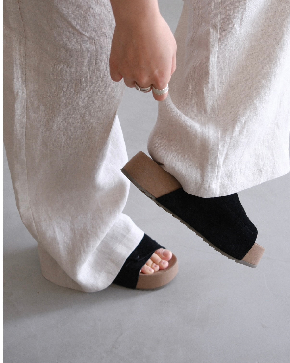 ［8/13new］Suede Leather sandal