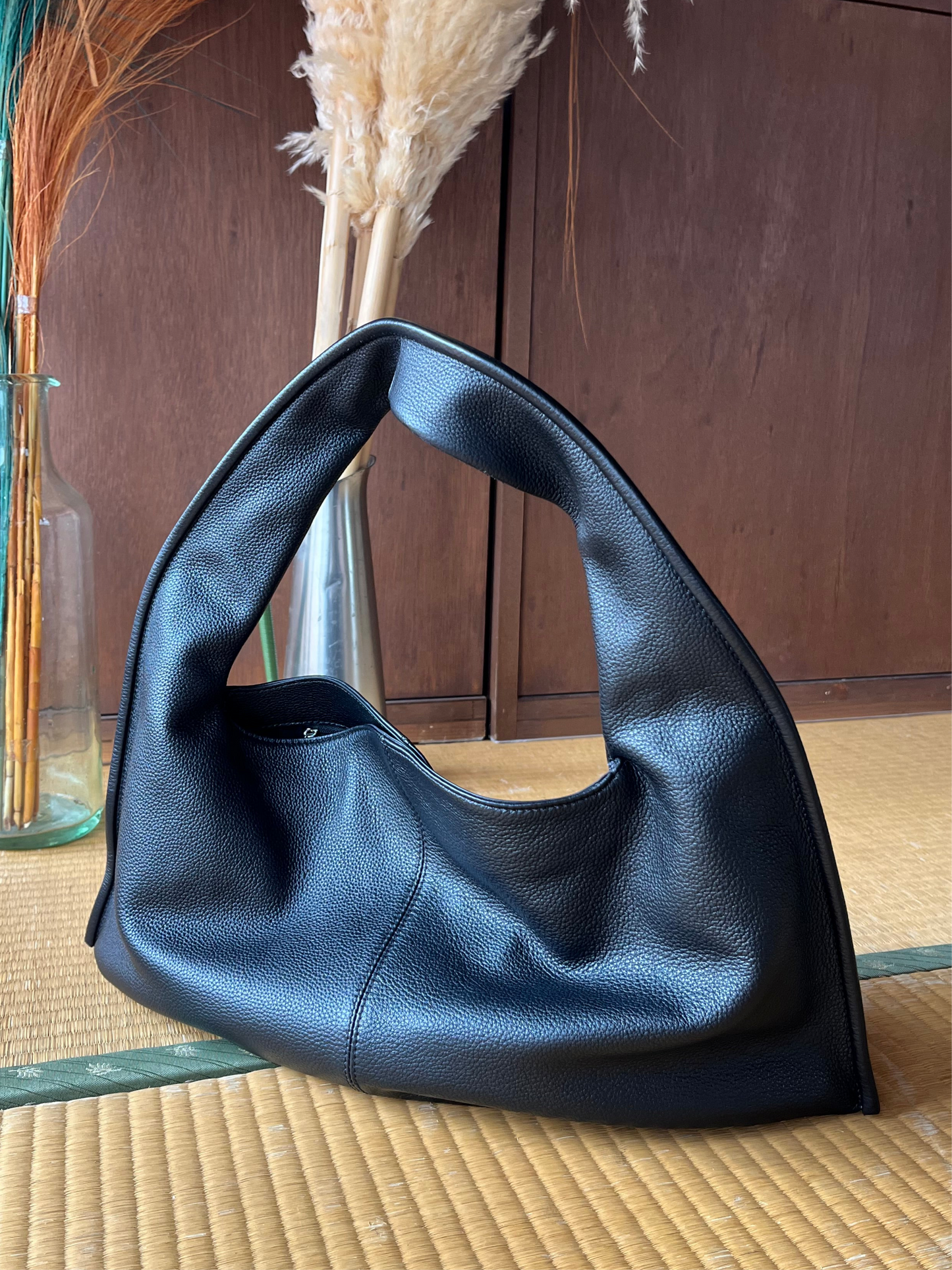 ［8/24restock］［予約］Curve Leather boston  shoulder bag 8月下旬～9月初旬入荷