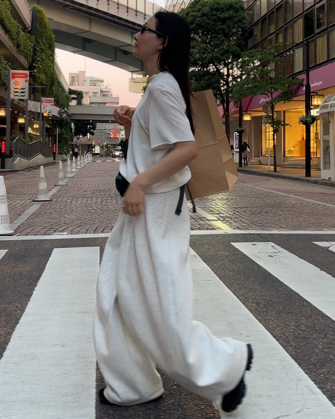 [5/21new]Curved Wide Sweat Pants oatmeal 6月上旬〜下旬入荷