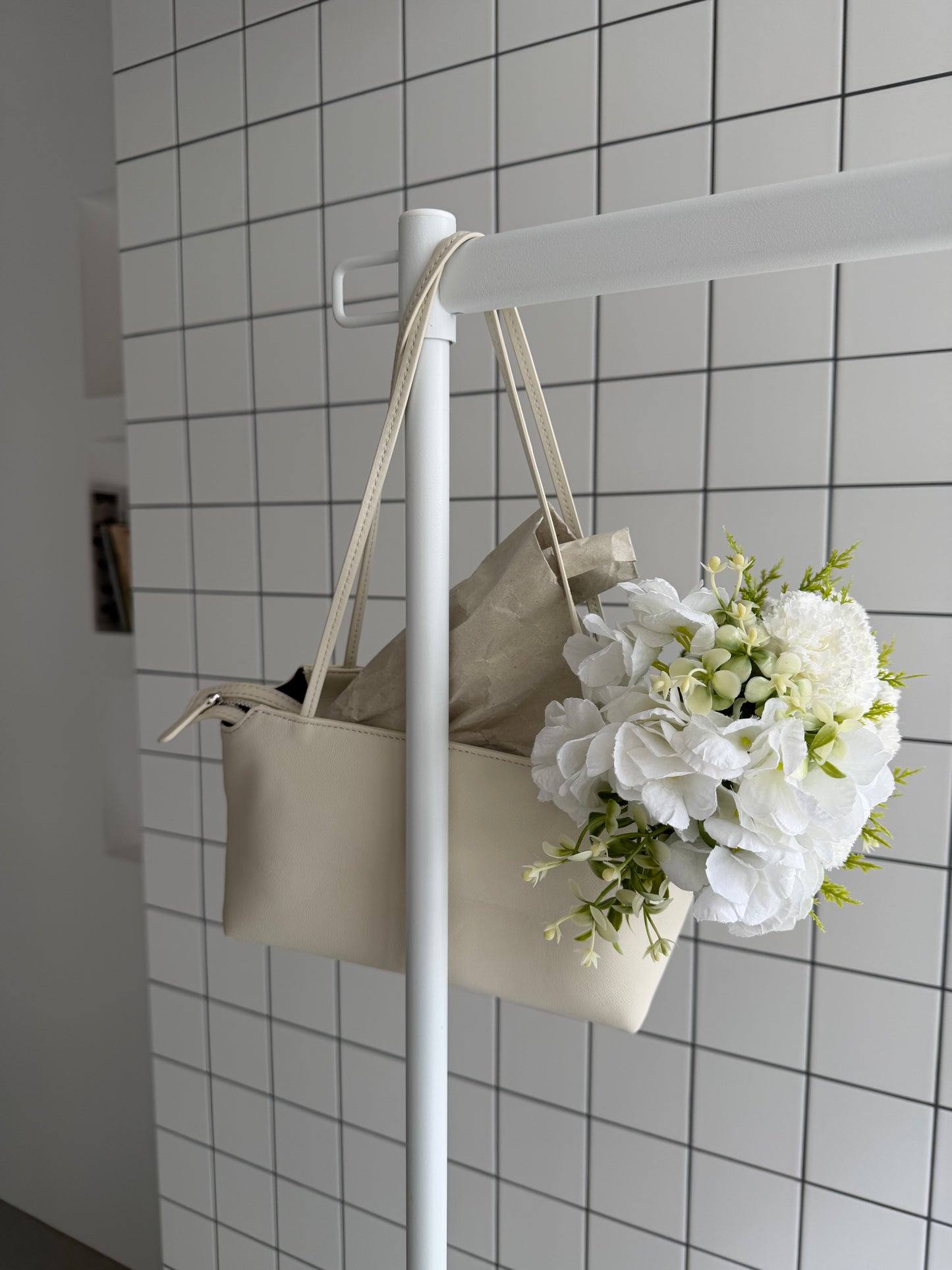 [7/23new]Smooth mini Boston Bag white