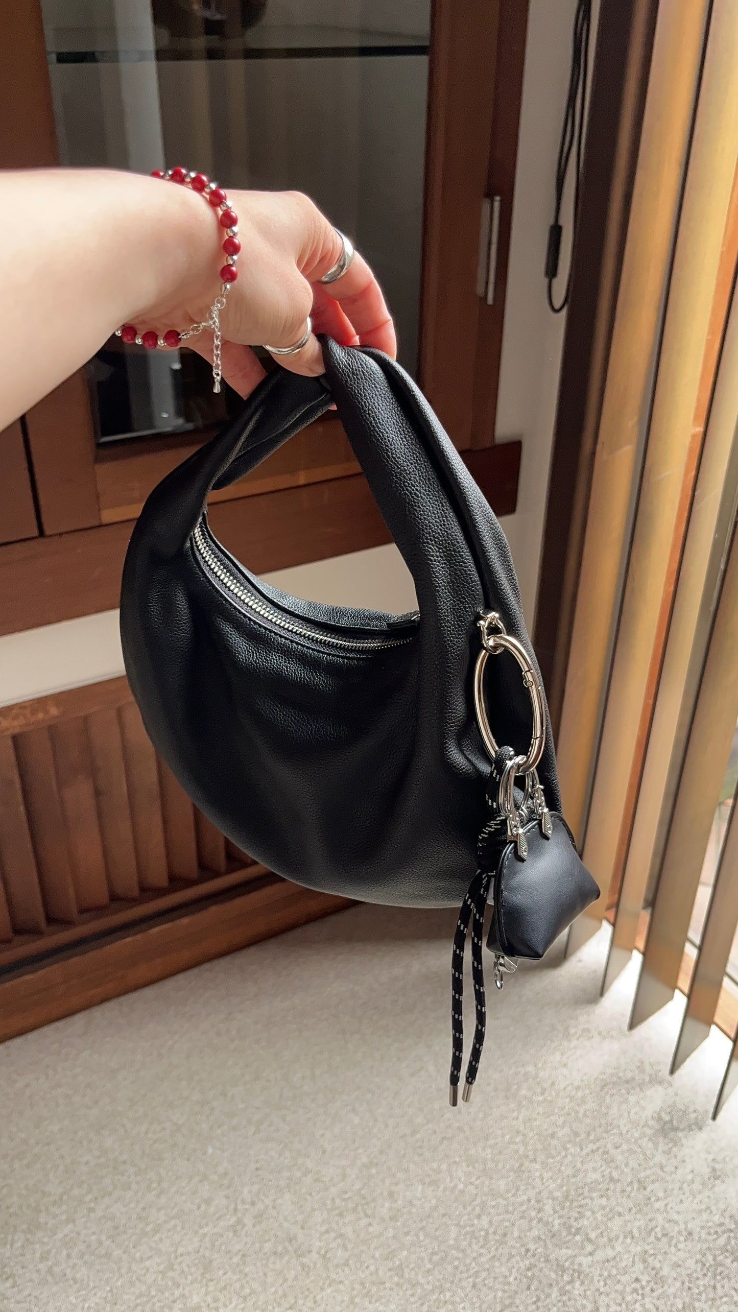 [5/21new]Round Curve Leather Bag black  6月上旬〜下旬入荷