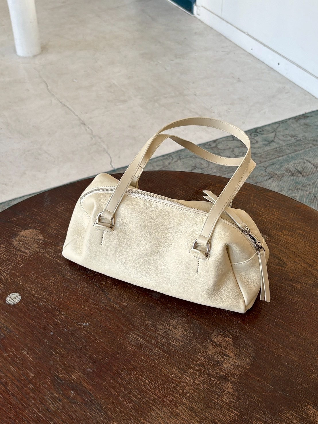 Cow Leather Soft Cube Leather Bag white