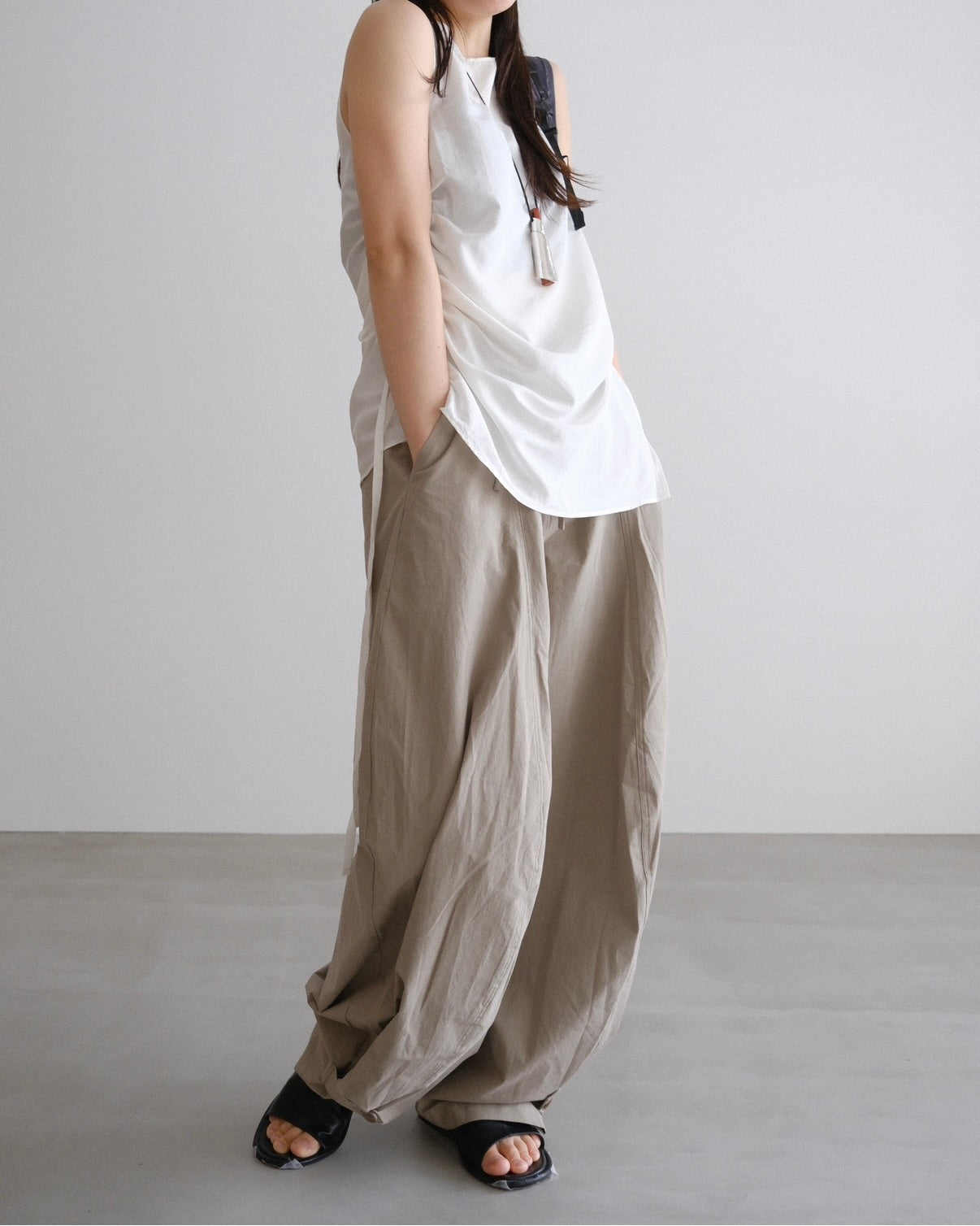 [7/9new]front volume balloon pants khaki