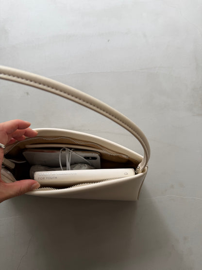 [8/27new]slim leather handle bag white
