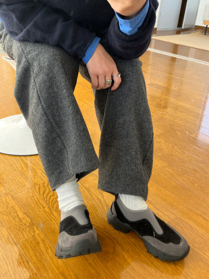 [12/18 new] Earthform Slip-on Gray