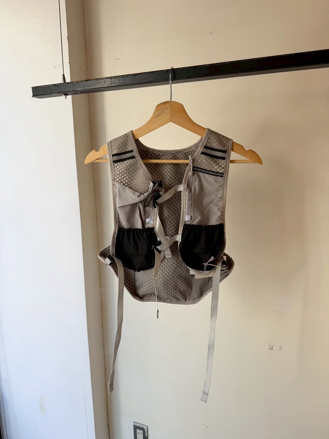 runner active vest black