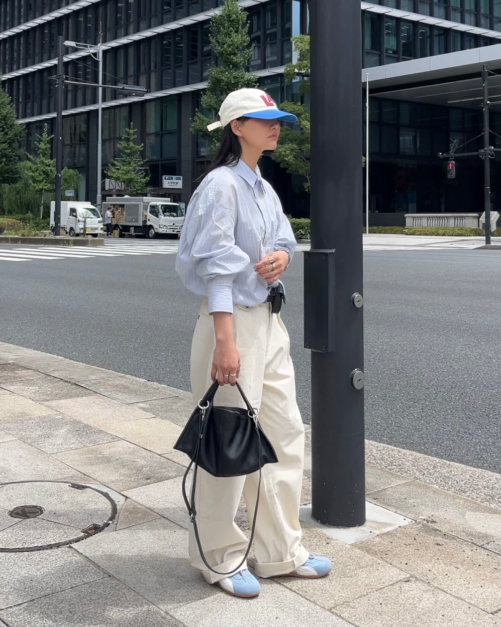 Curve Leather 2way handle bag