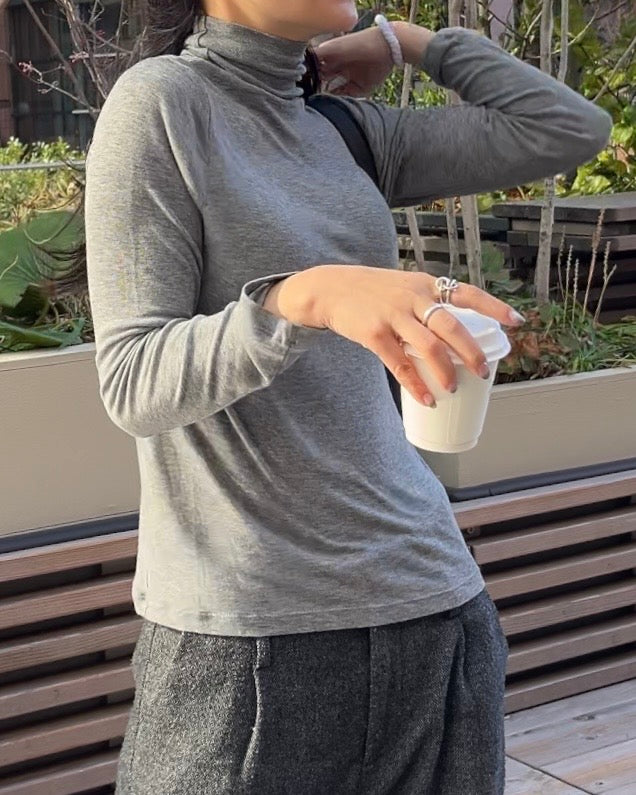 Layer Soft Turtleneck Gray