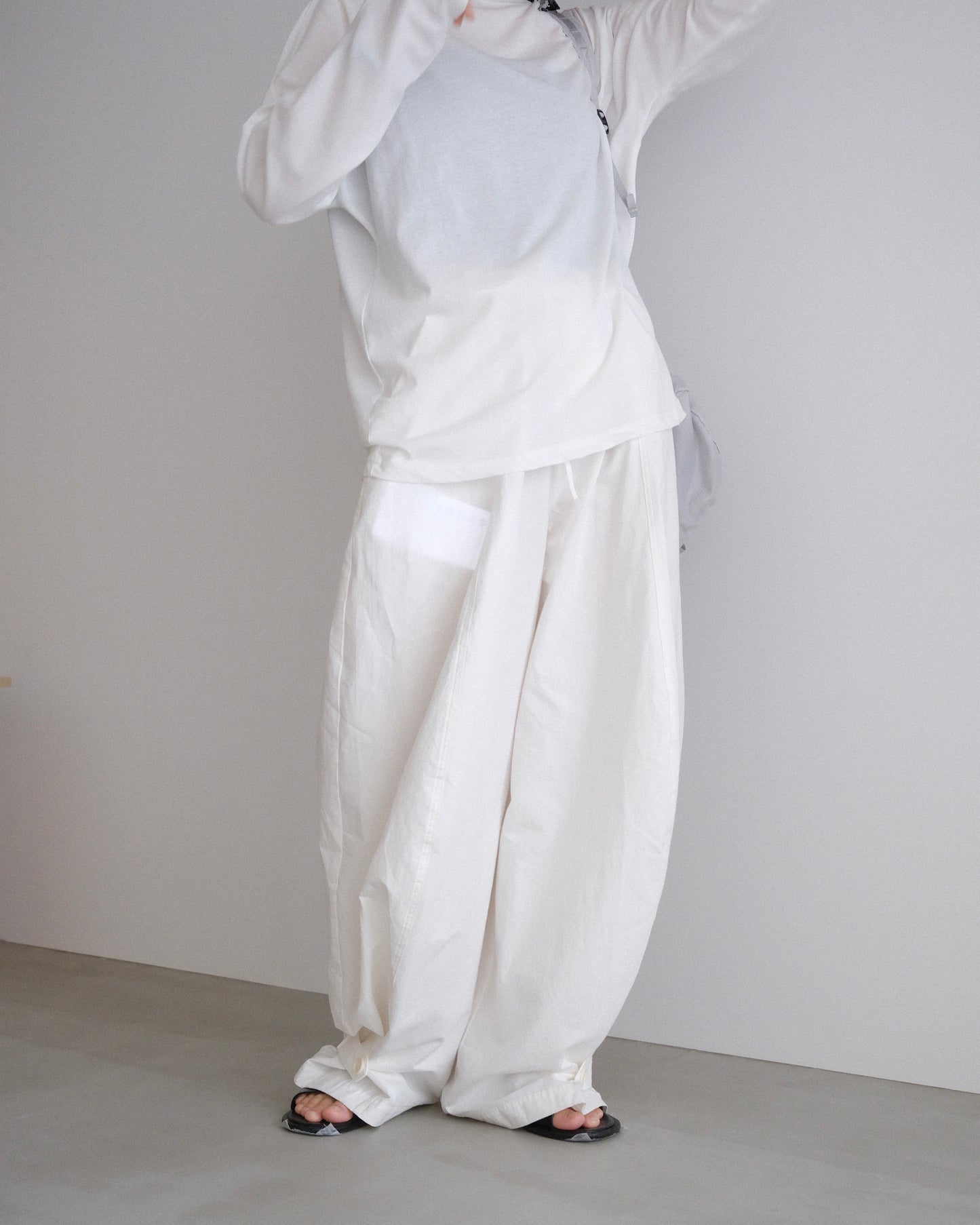 [7/9new]front volume balloon pants  white