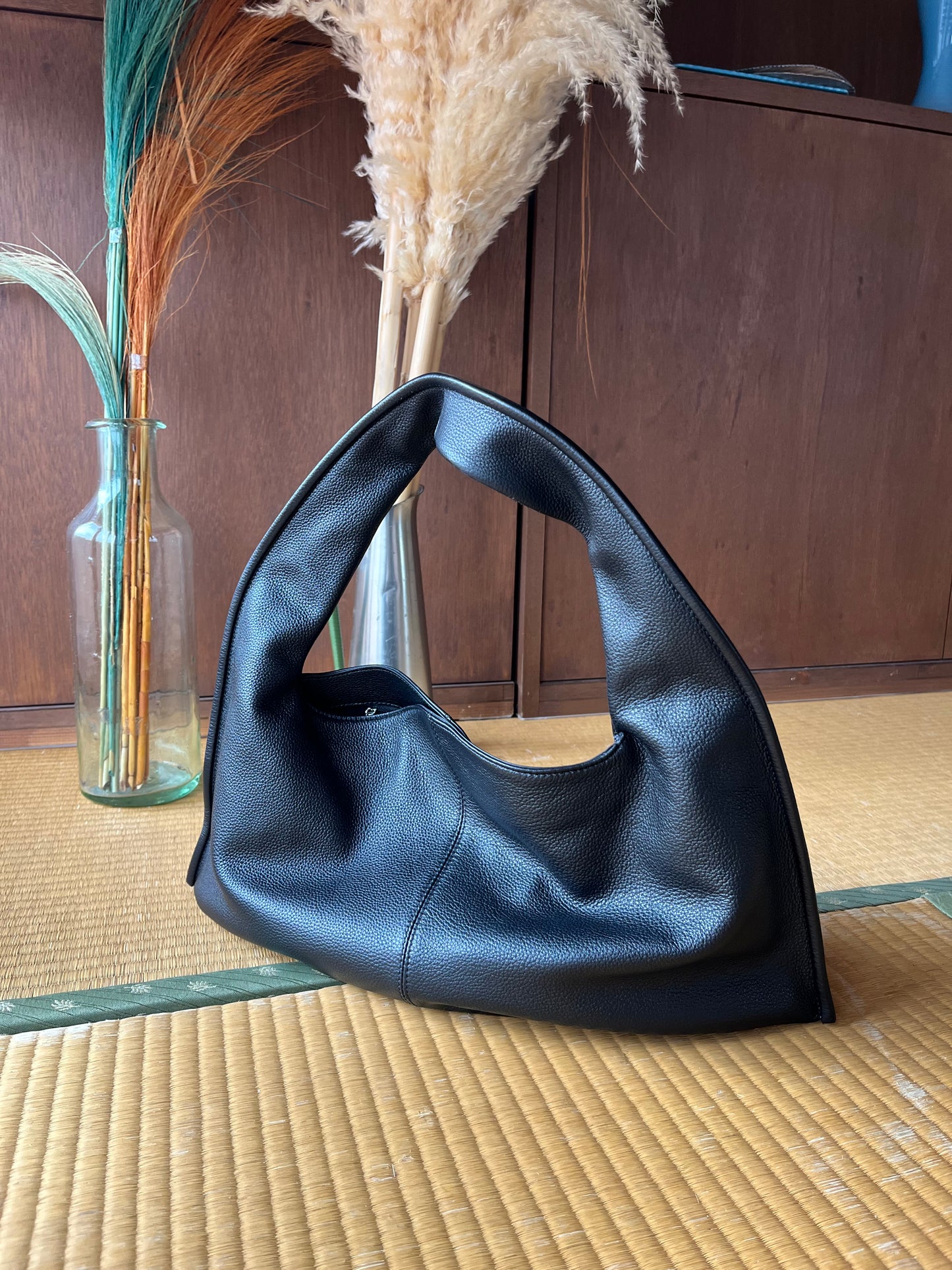 ［8/24restock］［予約］Curve Leather boston  shoulder bag 8月下旬～9月初旬入荷
