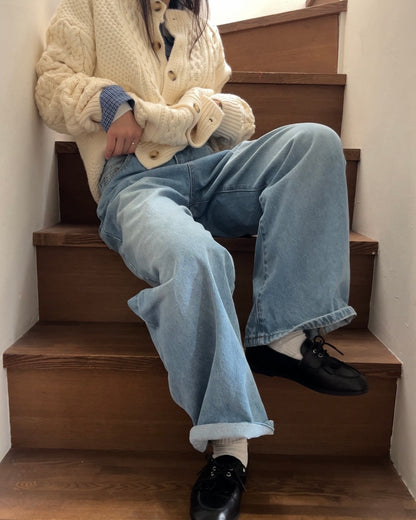 Calm Wash Wide Jeans