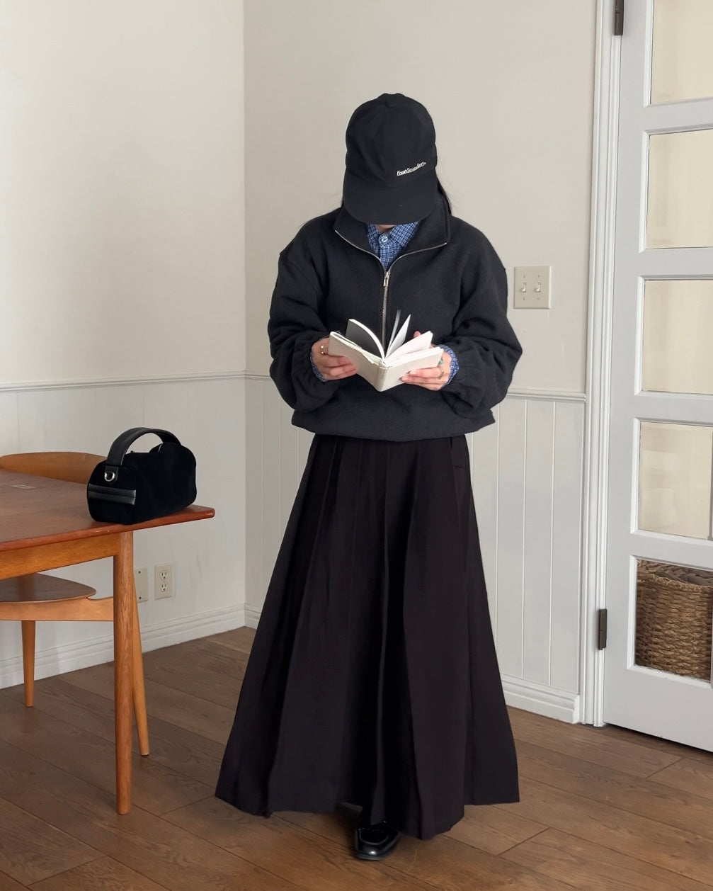 [12/4new] Belted Classic Pleats Skirt  Black 12月下旬入荷分