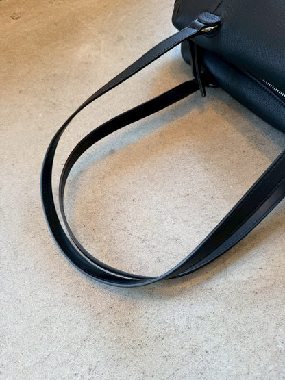 Cow Leather Soft Cube Leather Bag black